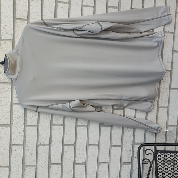 Tan Pullover** - Picture 9 of 10